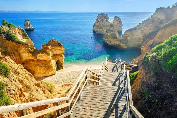 Why choose Portugal for beach holidays?