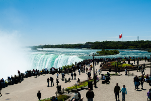 Read more about the article What is the best season to visit Niagara Falls?